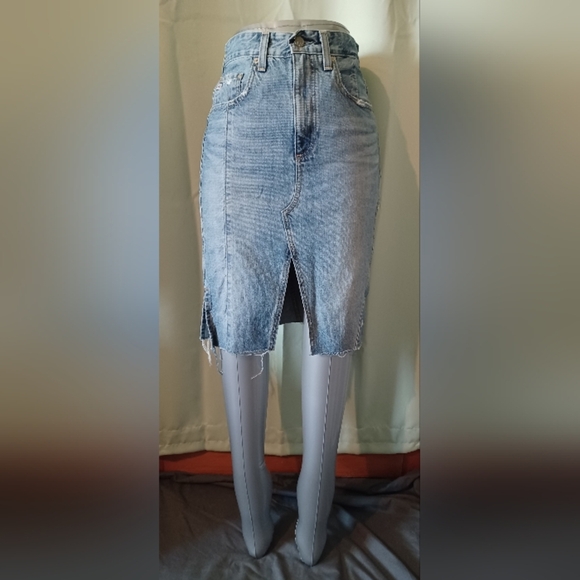 Ag Adriano Goldschmied Dresses & Skirts - 🍒 AG Blue Denim Skirt with Frayed Hem